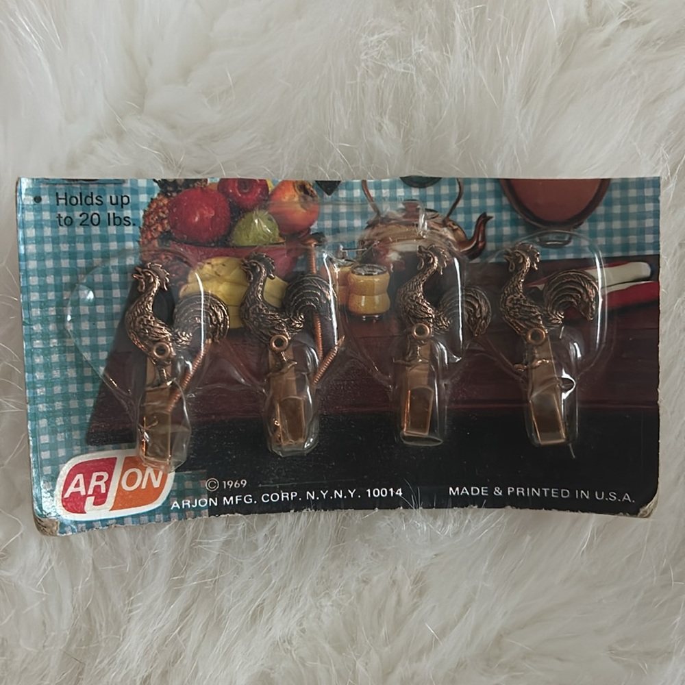 Vintage 1969 rooster hooks set made in the USA
